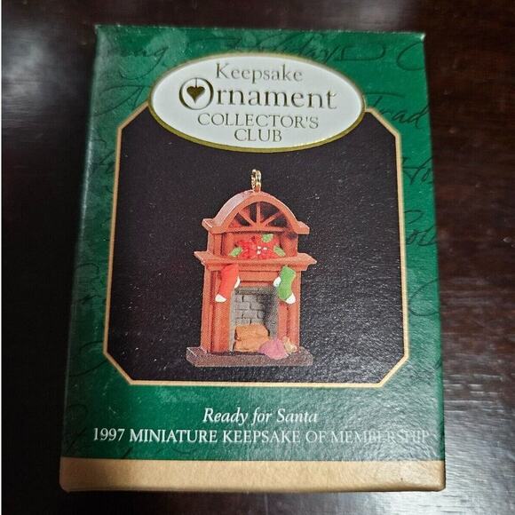 HALLMARK Keepsake Ready For Santa Miniature Fireplace Christmas Ornament 1997 - Picture 1 of 1